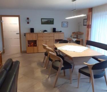 Erlenbach bei Dahn Apartment | Ferienwohnung Schehl