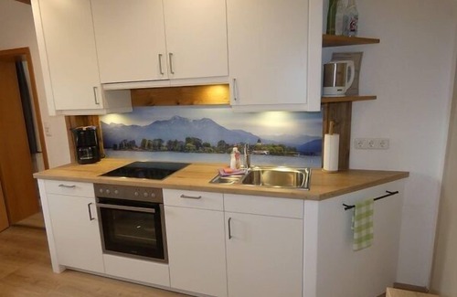Uebersee Apartment | Ferienwohnung Schnappen 65qm, mit 2 Schlafzimmern und Balkon