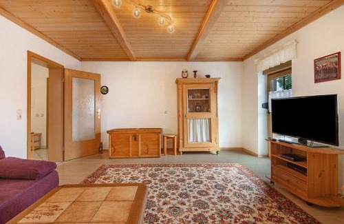 March Apartment | Ferienwohnung Schneider