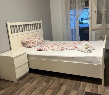 Schwetzingen Apartment | Ferienwohnung Schwetzingen