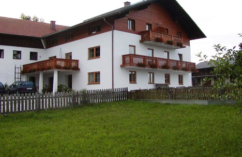 Taching a.See Apartment | Ferienwohnung "Seeblick" bis 2 Personen, Balkon, 30m²