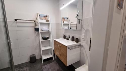 Dornumersiel Apartment | Ferienwohnung Sielufer
