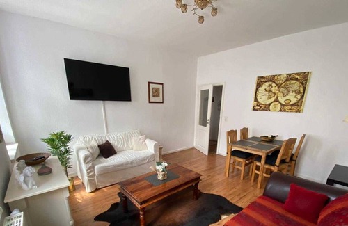 Rostock Apartment | Ferienwohnung Störtebeker - Ruhig Familienfreundlich - Fewo Störtebeker