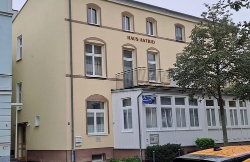 Warnemuende Apartment | Ferienwohnung Sturmflut - Haus Astrid