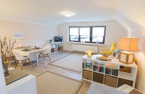 Varel Apartment | Ferienwohnung Unter den Eichen, FeWo Vermittlung Nordsee