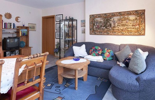 Schiltach Apartment | Ferienwohnung Waldblick mit 65qm, 1 Schlafzimmer, für maximal 3 Personen