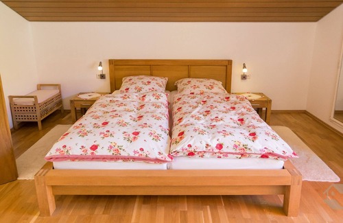 Bad Wildbad Apartment | Ferienwohnung West-Seite mit 50qm, 1 Wohn-/Schlafzimmer, für maximal 2 Personen