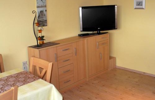 Riedenburg Apartment | Ferienwohnung Wiese