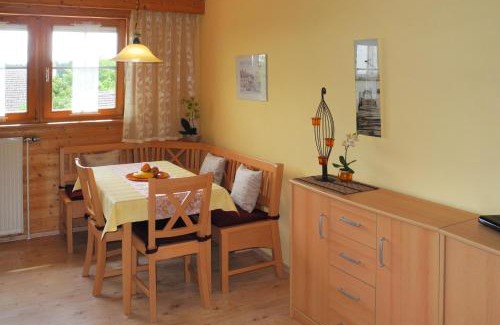 Riedenburg Apartment | Ferienwohnung Wiese