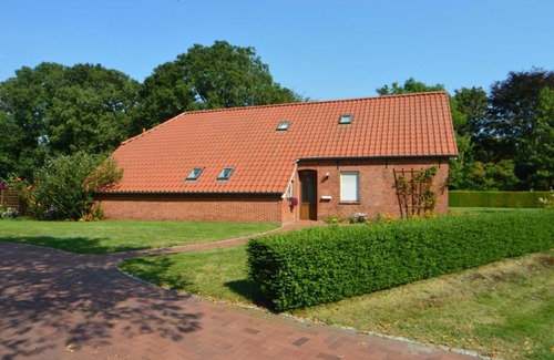 Hatshausen Apartment | Ferienwohnung Wiesenblick, 65322