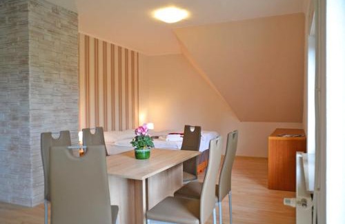 Schenkendobern House | Ferienwohnung Wiesenblick