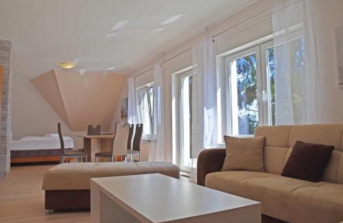 Schenkendobern House | Ferienwohnung Wiesenblick