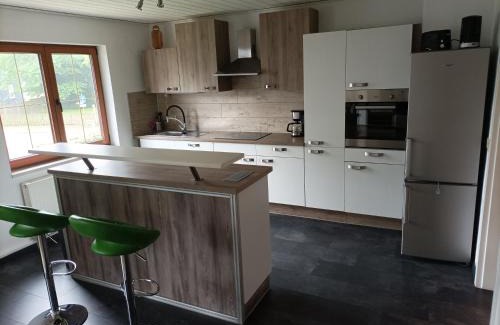 Lehesten Apartment | Ferienwohnung zur Alten Brauerei, free Wi-Fi+Parken, 3 Schlafzimmer, Grillecke