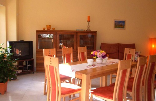 Langenroda Apartment | Ferienwohnungen "allerleigrün"