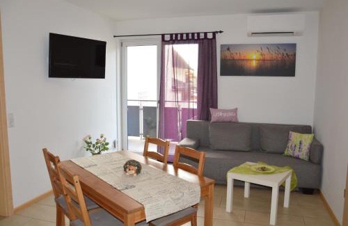 Rheinhausen Apartment | Ferienwohnungen Am Brunnen - Nähe Europapark, W-LAN, Klimaanlage