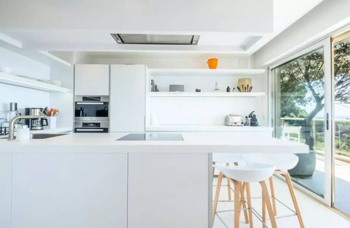 Cannes La Bocca Apartment | Ferienwohnungen für 4 Personen
