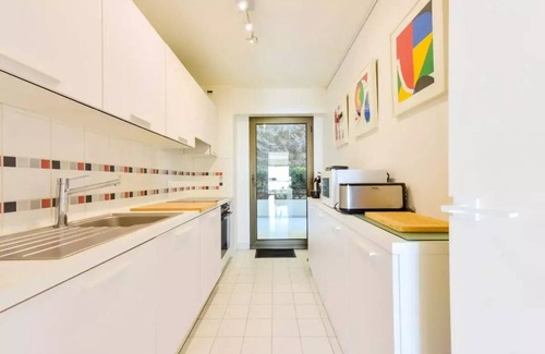 Cannes La Bocca Apartment | Ferienwohnungen für 3 Personen