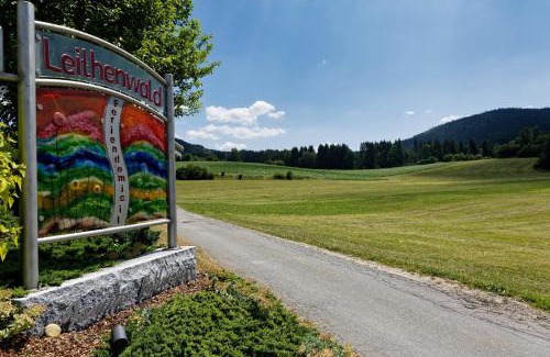 Barnzell Apartment | Ferienwohnungen Holzferienhäuser Leithenwald
