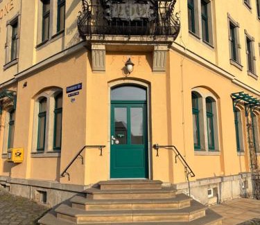 Gorbitz-Sud Apartment | Ferienwohnungen Landeskrone Dresden