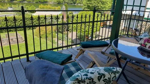 Einruhr Apartment | Ferienwohnungen Rurseeblick