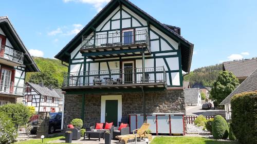 Einruhr Apartment | Ferienwohnungen Rurseeblick