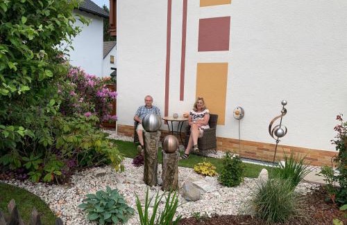 Steinbach am Wald Apartment | Ferienwohnungen und Gästezimmer Herrmann