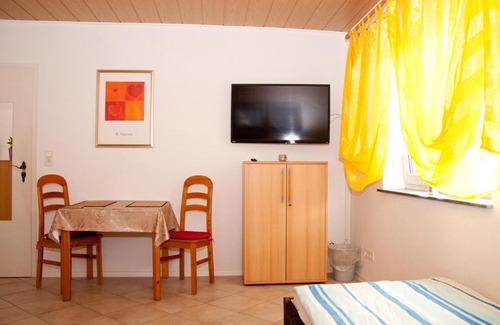 Burghausen-Rueckmarsdorf Apartment | Ferienwohnungen Zeise