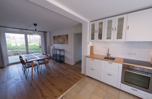 Oberreitnau Apartment | Ferienwohung Mela 65 qm für max 2 Personen mit Terrasse Unterm Apfelbaum