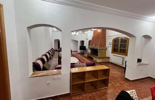 Mouha ou Hammou Zayani Villa | Ferme avec piscine et vue panoramique
