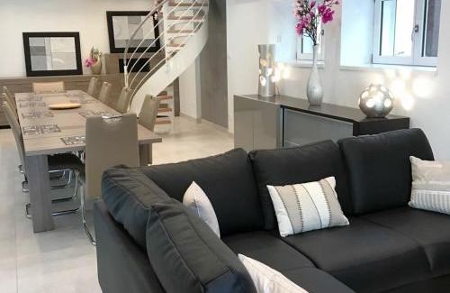 Saulxures-sur-Moselotte House | Ferme Vosgienne rénovée avec spa, sauna, jacuzzi, billard et étang privé en pleine nature - FR-1-589-327