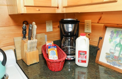 Dan River Cottage | Fern Cottage by Buffalo Mountain Getaway