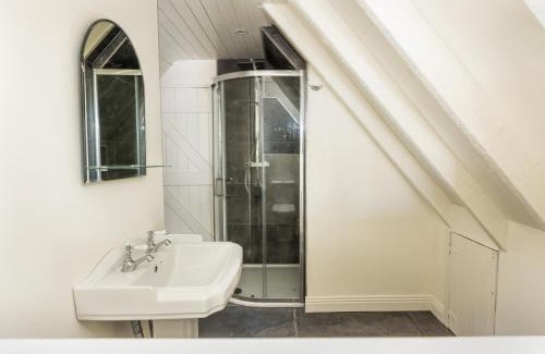 Killinaboy House | Fern Cottage