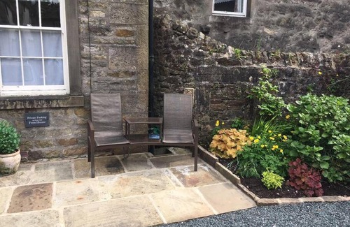 Grassington House | Fern Hse Grassington; central yet quiet & parking