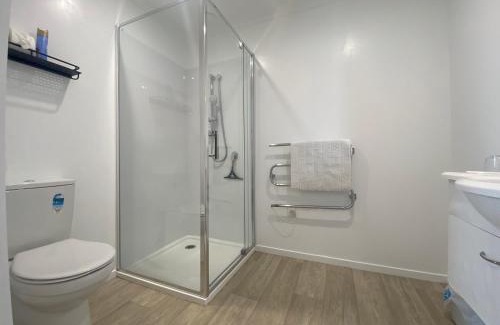 Pukehangi Apartment | Fern & Stars
