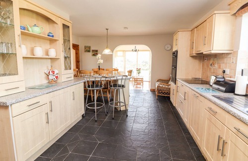 Kilgobnet Cottage | FERN VIEW HOUSE, family friendly in Beaufort, County Kerry