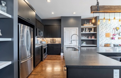 Talbot's Corner House | Fern Village - 4 Townhomes with Skyline Views