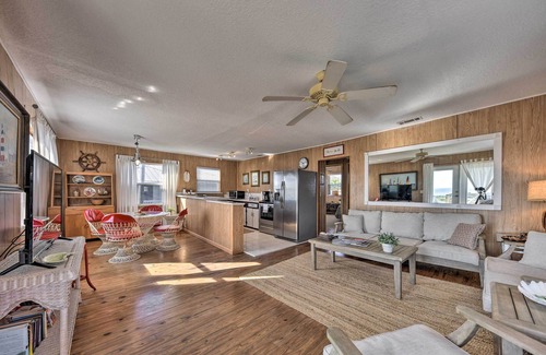 Fernandina Beach Cottage | Fernandina Cottage w/Deck + Direct Beach Access!