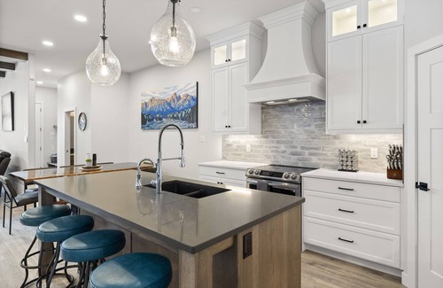 East Kootenay House | Fernie Alpine Resort Retreat | Swim Spa & Sauna An