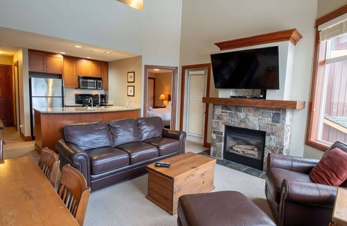 East Kootenay Condo | Fernie - Timberline Lodges Balsam #542
