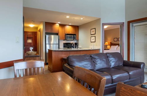 East Kootenay Condo | Fernie - Timberline Lodges Balsam #542