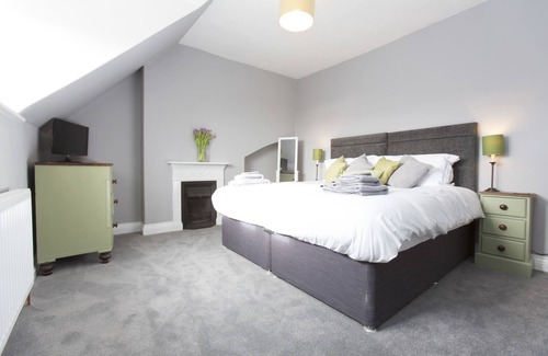 Robin Hood's Bay Bed & Breakfast | Fernleigh B&B