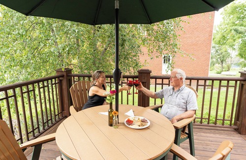 Addison Cottage | FERNWALK: 5-Star cottage that's soothing to the soul.
