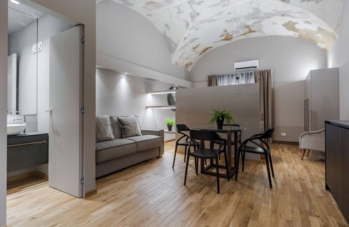 Old Town Apartment | Ferrini Home - Le Concerie