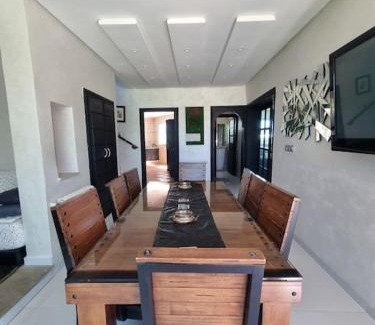 Aghbalou Aqorar Villa | Fes Villa with Pool - Serene Oasis Retreat - Fez
