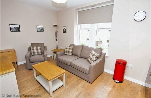 Lerwick Apartment | Fethaland - sleeps 4 guests in 1 bedroom- Double sofa bed in living area