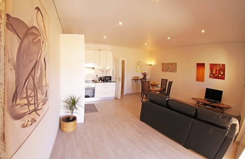 Alvor Condo | Few Steps to the Beach - Near Tres Irmaos Beach and Close to Alvor Village