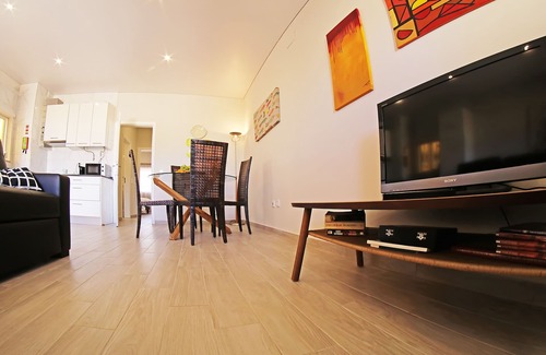 Alvor Condo | Few Steps to the Beach - Near Tres Irmaos Beach and Close to Alvor Village