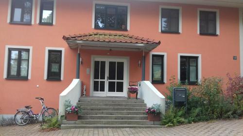 Muritz Apartment | Fewo 1 Waren Müritz - Haus Buchen am Tiefwarensee - 1 Zi