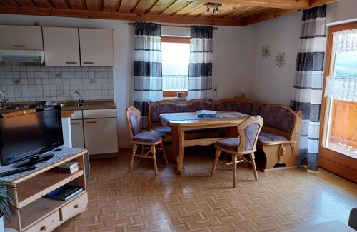 Lam Apartment | Fewo 2 für 4 Personen mit Bakon zur Südseite