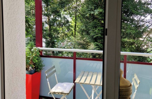 Holsterhausen Apartment | FeWo-2 near University Hospital, Messe Essen, Baldeneysee, Folkwang Museum, central, WLAN